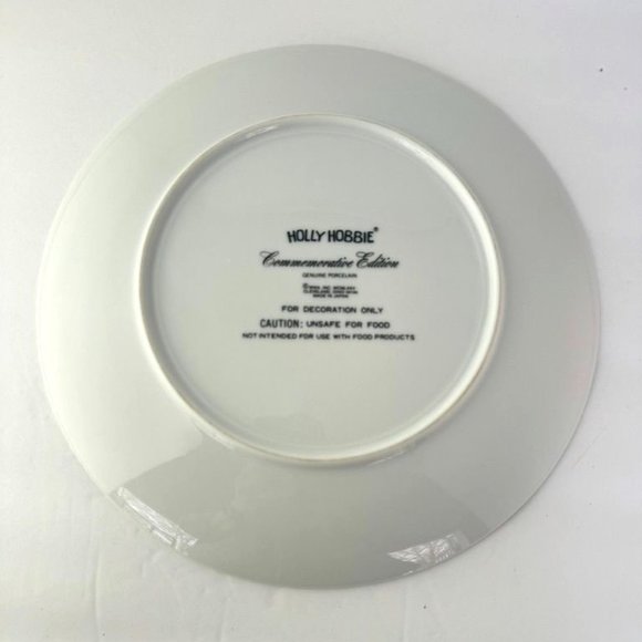 Holly Hobbie Commemorative Edition Porcelain Christmas 10 Inch Plate - Picture 2 of 4